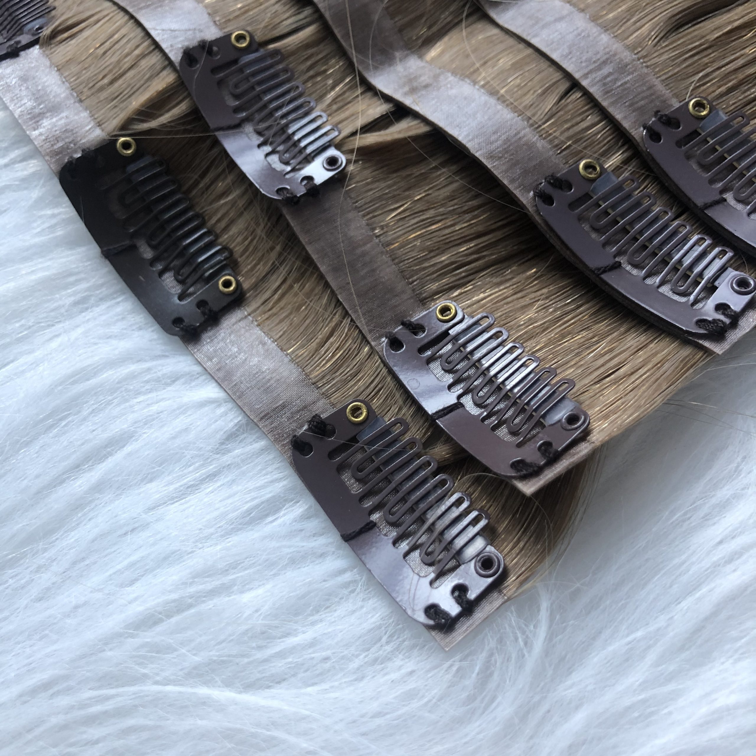 PU Seamless Clip Ins - Image 3